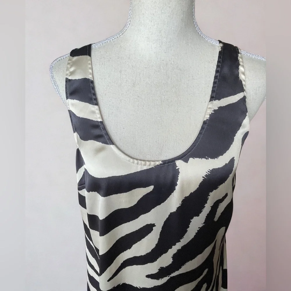 H&M Asymmetrical White and Blue Maxi Dress, Modern & Sophisticated Sz Small